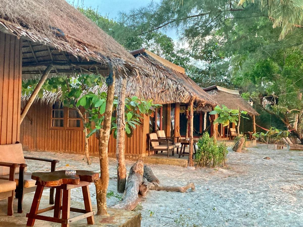 Hotel Ailay à Koh Phayam Extérieur photo