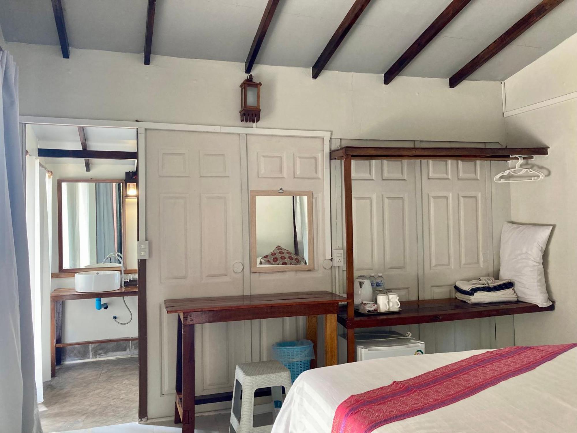 Hotel Ailay à Koh Phayam Extérieur photo