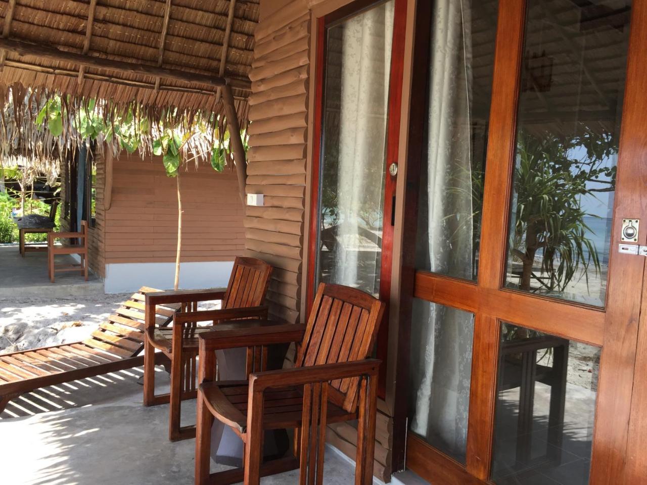 Hotel Ailay à Koh Phayam Extérieur photo