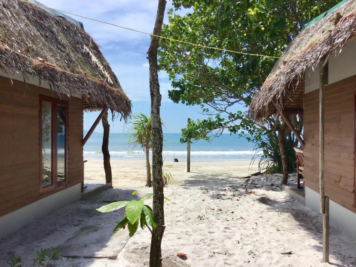 Hotel Ailay à Koh Phayam Extérieur photo