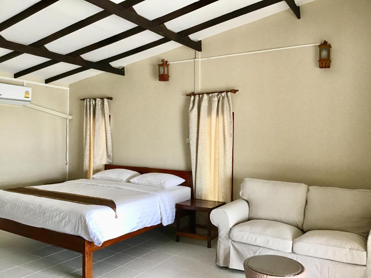 Hotel Ailay à Koh Phayam Extérieur photo