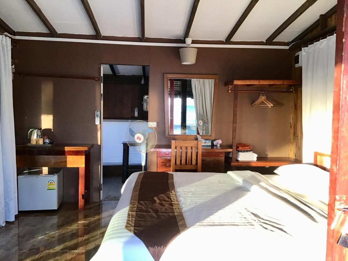 Hotel Ailay à Koh Phayam Extérieur photo